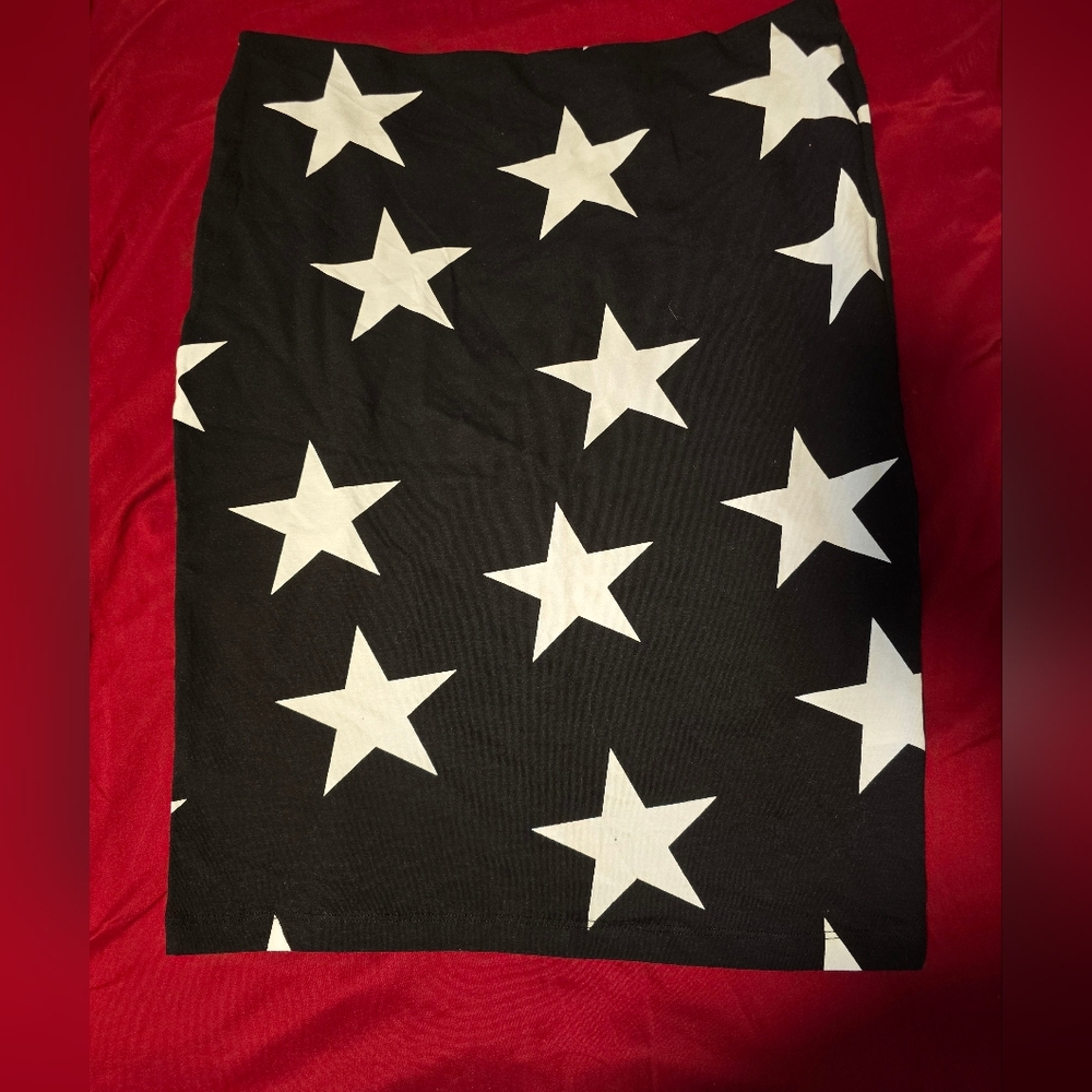 Black Star Print Skirt